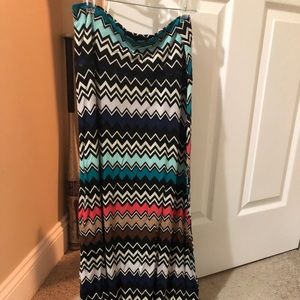 Rue 21 zig zag maxi skirt